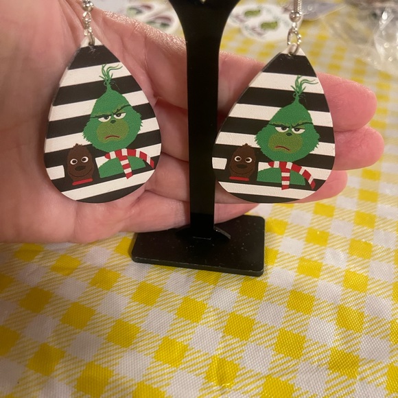Grinch Earrings. (2) sided made of thick faux leather. - Picture 1 of 16